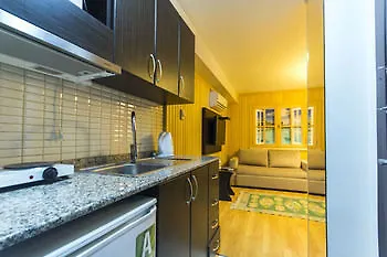Aytur Suites Harbiye İstanbul 2*,